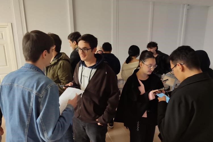 BŞEÜ’de İngilizce pratik etkinliği