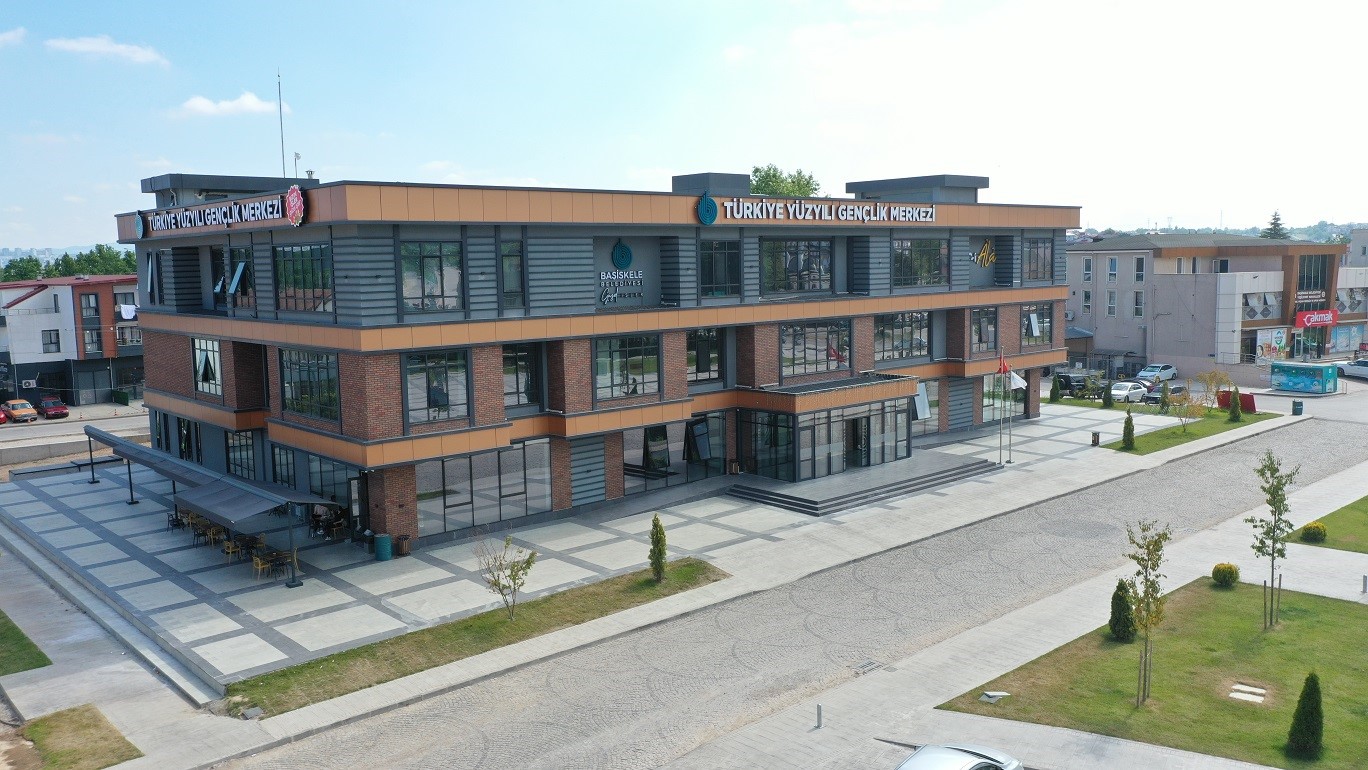 Başiskele’deki merkez öğrencilere konforlu çalışma ortamı sunuyor
