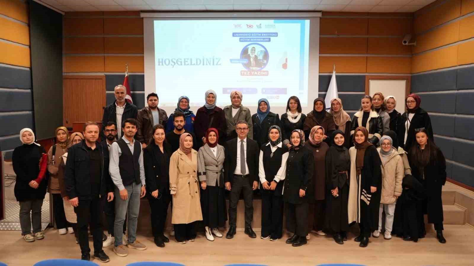 KBÜ’de "Tez Yazım Atölyesi" programı tamamlandı