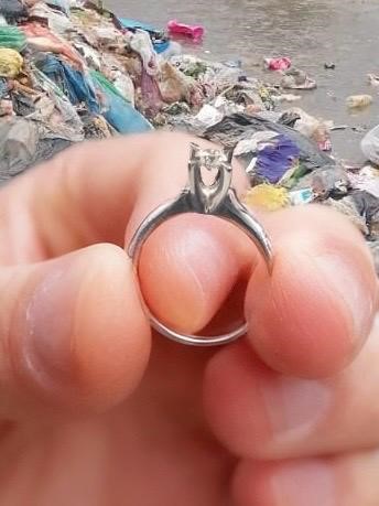 Vatandaşın kayıp pırlantası, Canik Belediyesi&rsquo;nin otonom takip sistemiyle bulundu
