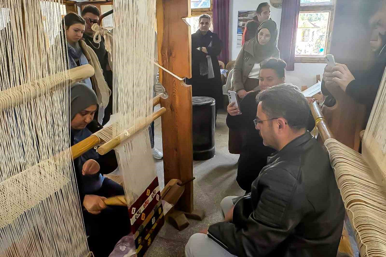 &Uuml;niversiteli gen&ccedil;ler Sakin Şehir &uuml;nvanlı &Ccedil;ameli&rsquo;yi gezdi
