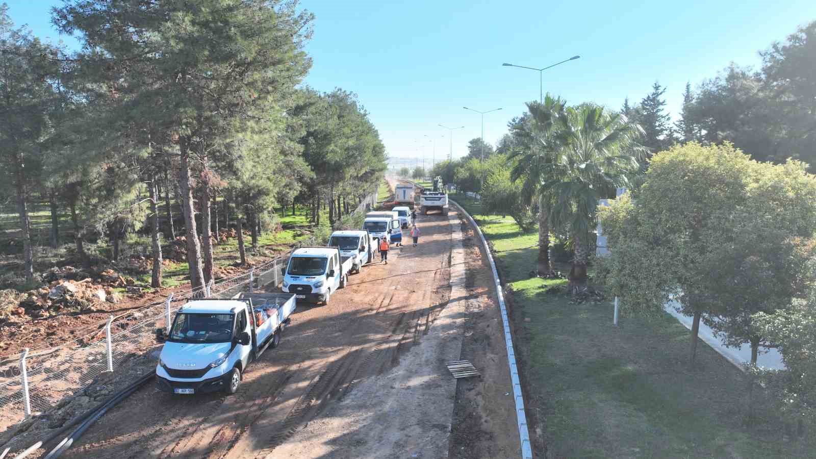 Altıntaş-Kundu Turizm B&ouml;lgesi&rsquo;nde i&ccedil;me suyu hattı tamamlanıyor, yol yenileniyor
