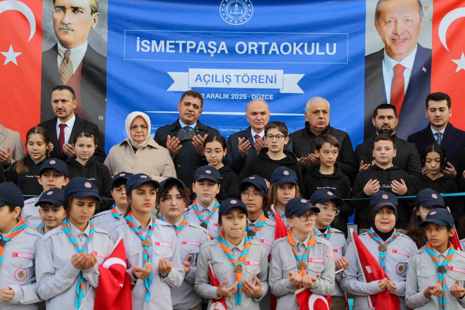 "Düzce eğitim öğretimde otobana çıkacak"