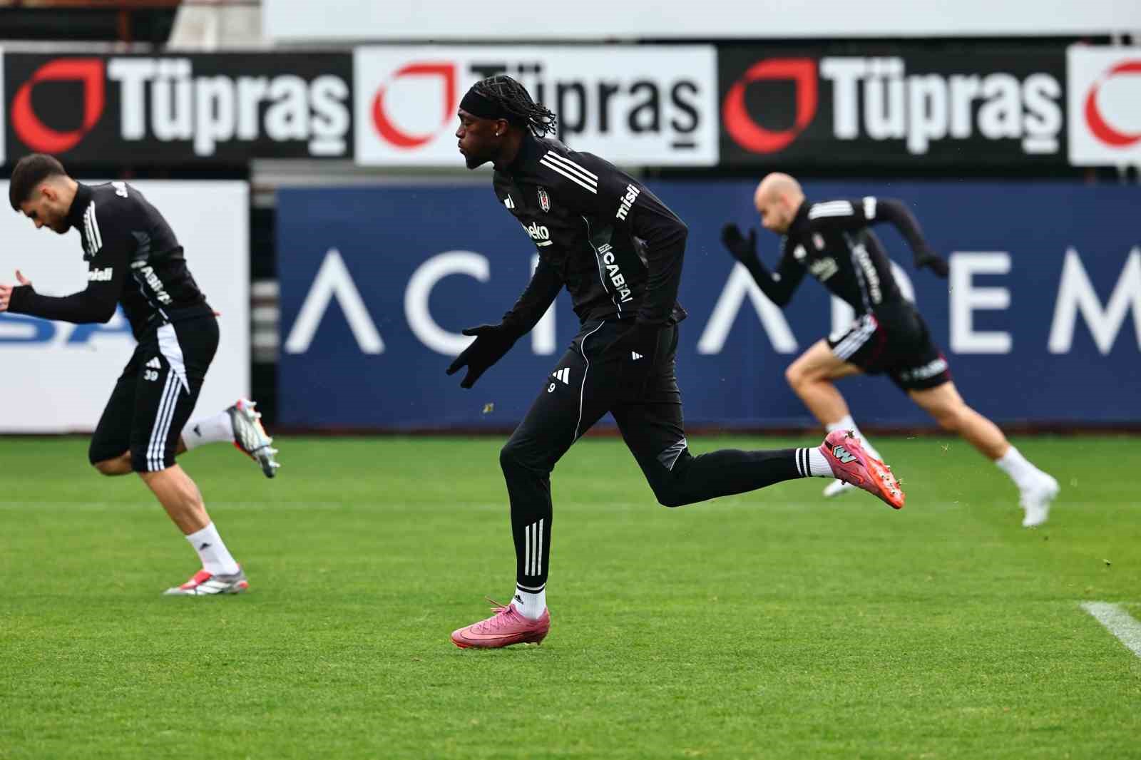 Beşiktaş, Trabzonspor maçının hazırlıklarına devam etti