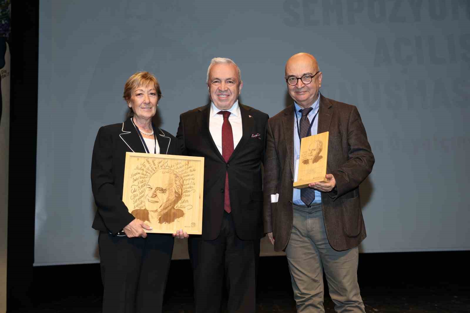 "Çocukluktan Sınıfa, Sınıftan Hayata Rıfat Ilgaz Sempozyumu" başladı