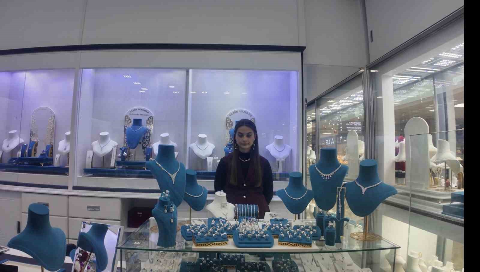 Kuyumcu esnafı işçilikte indirime gitti