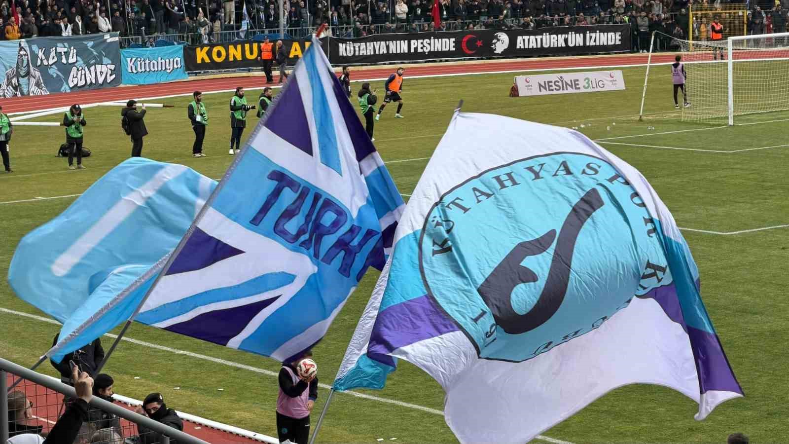 Kütahyaspor’dan Eskişehirspor maçı sonrası şampiyonluk mesajı