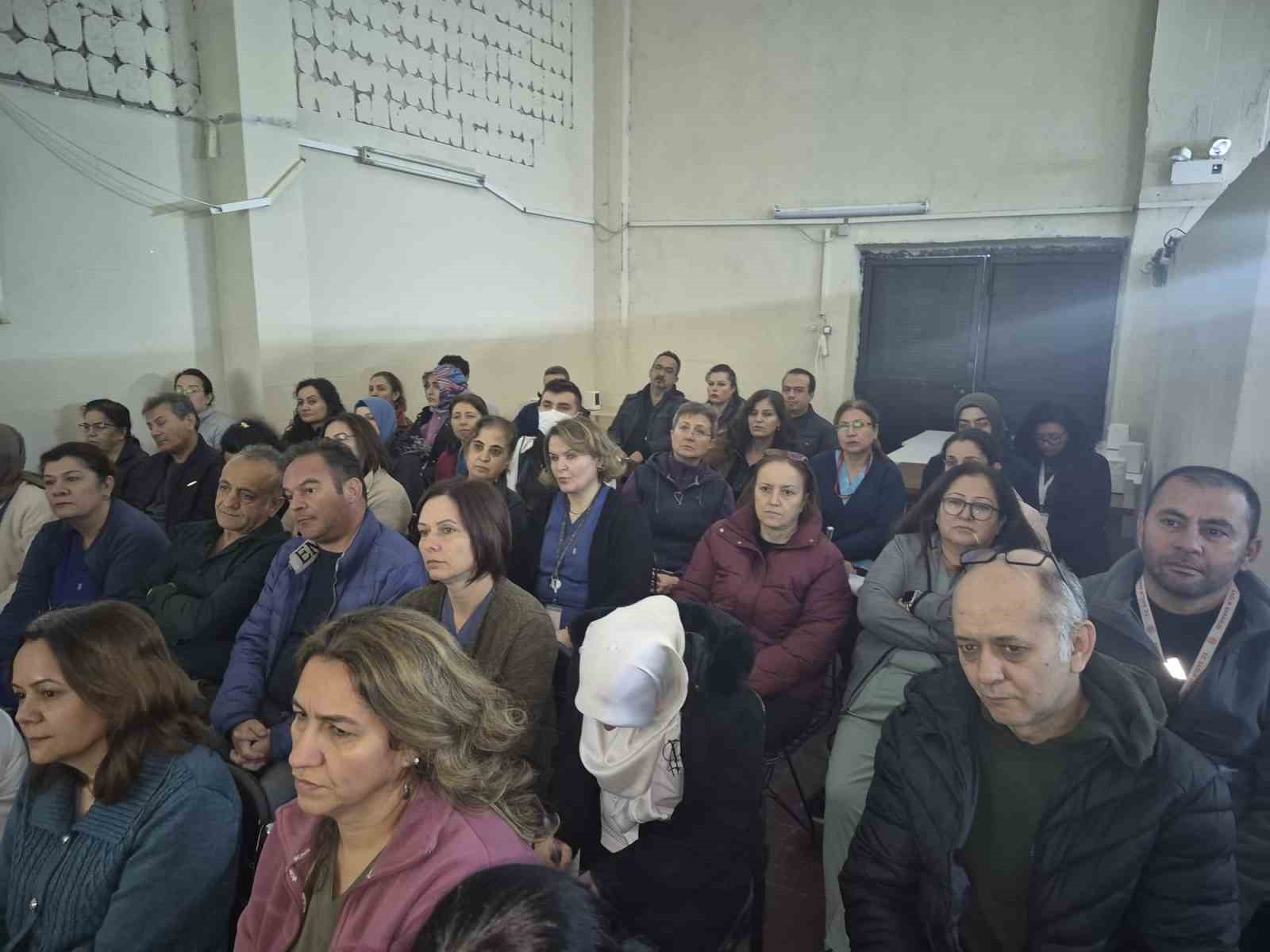 Atat&uuml;rk Devlet Hastanesi&rsquo;nde değerlendirme toplantısı ger&ccedil;ekleştirildi
