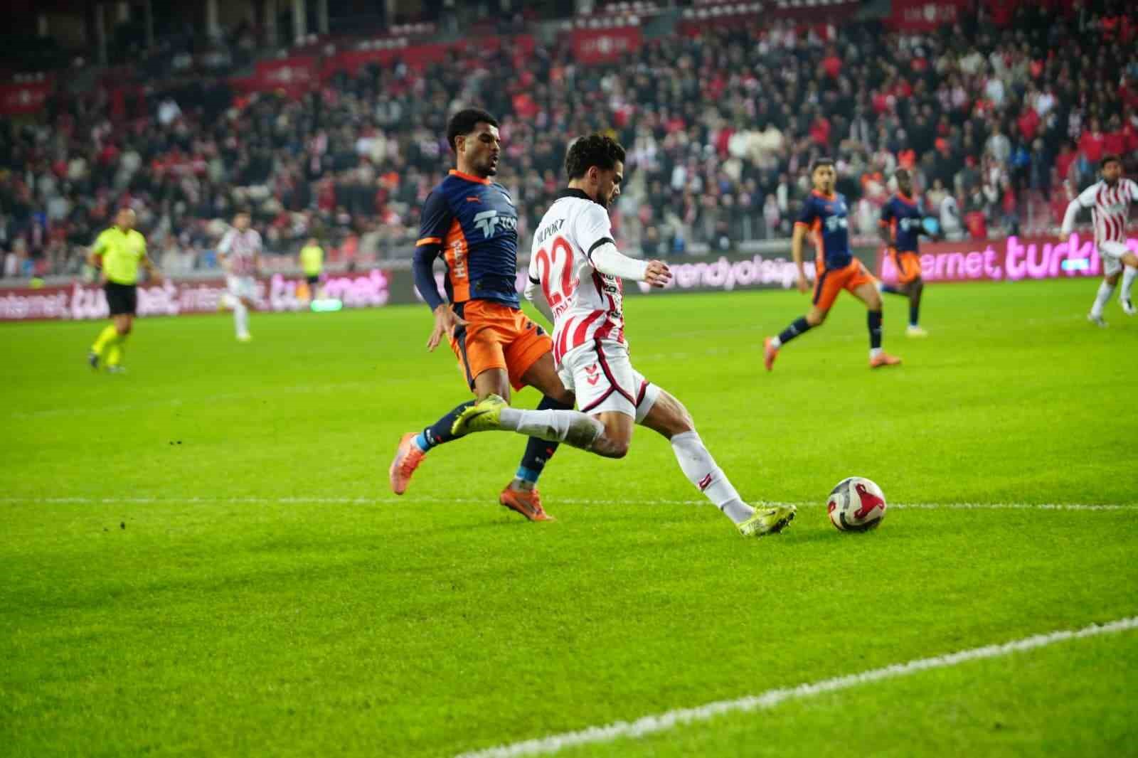 Trendyol S&uuml;per Lig: Samsunspor: 0 - RAMS Başakşehir: 2 (Ma&ccedil; sonucu)
