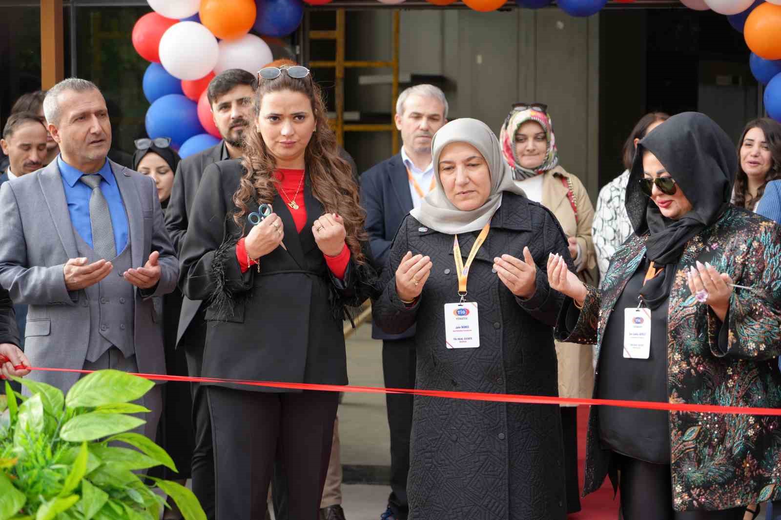 Faizler yükselince, yatırımcı altın ve dövize kaçtı