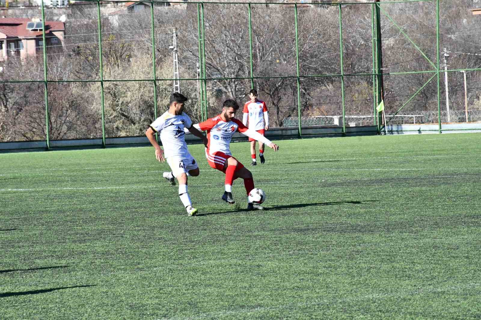 İsmail Okumuş FK, lideri mağlup etti