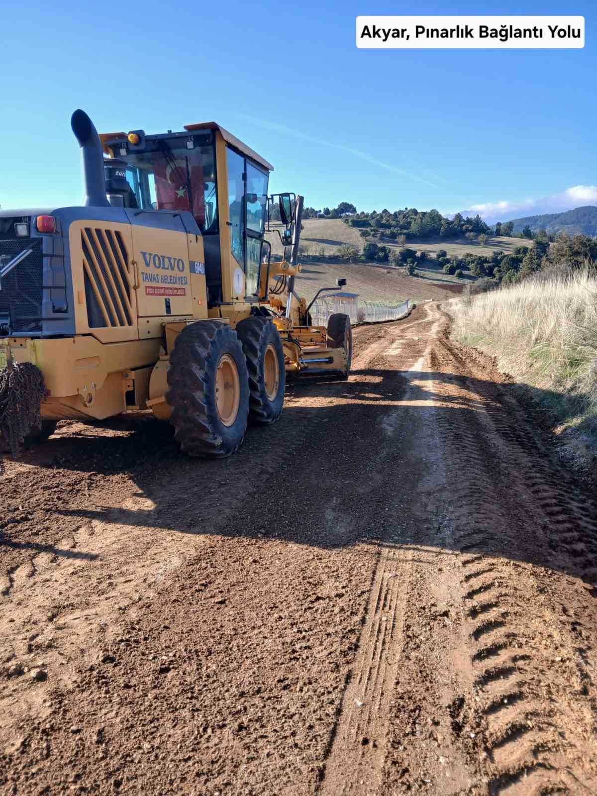Tavas Belediyesi Fen İşleri Müdürlüğünde çalışmalar tüm hızıyla devam ediyor