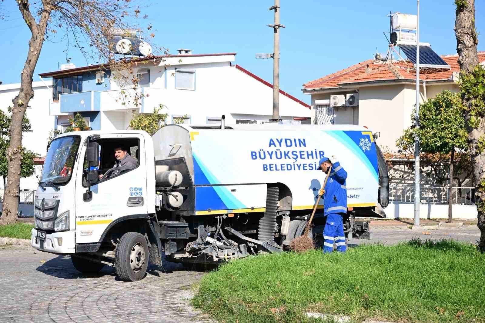 B&uuml;y&uuml;kşehir&rsquo;den Kuşadası&rsquo;nda &ccedil;evre temizliği
