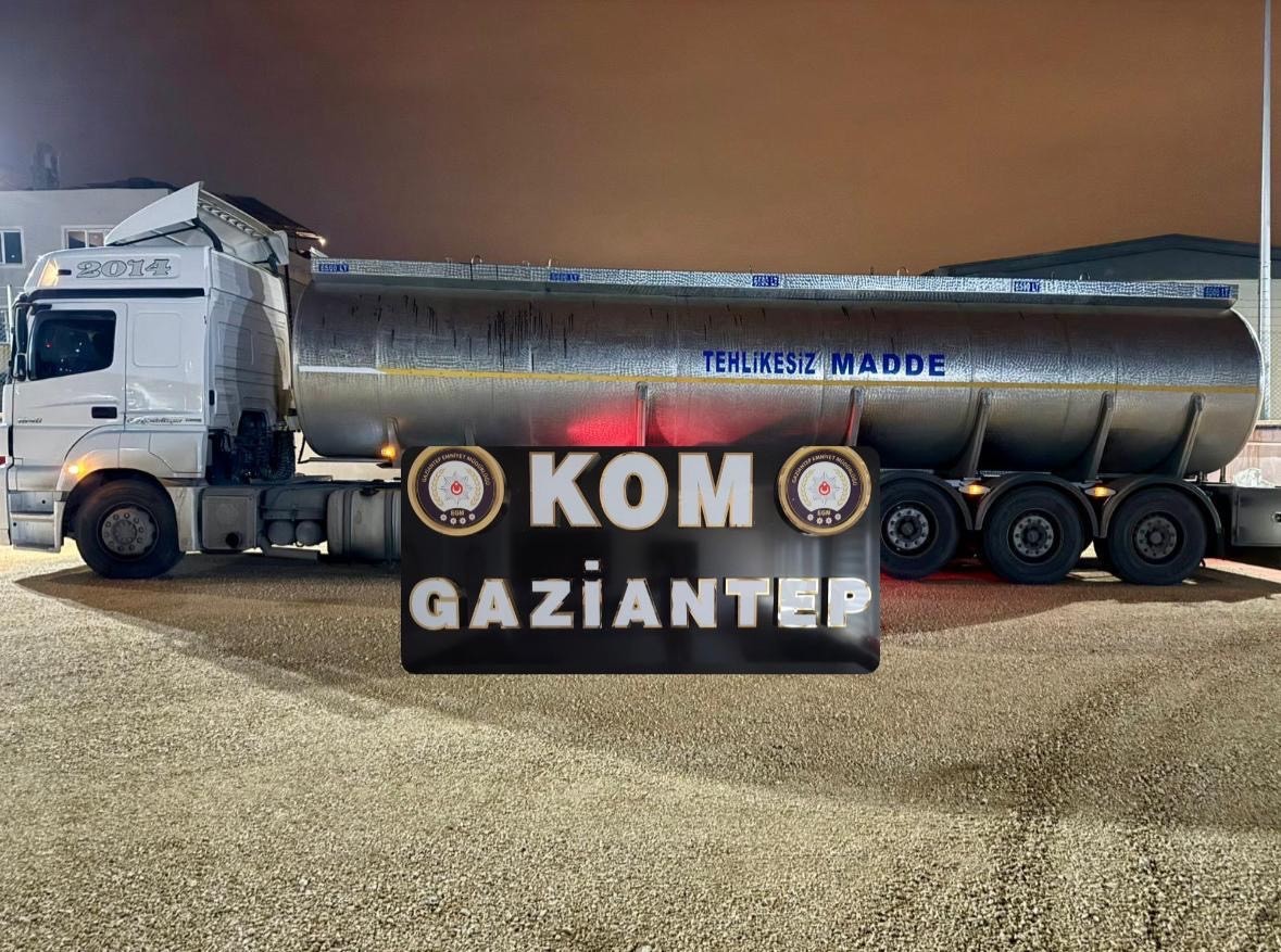 Gaziantep&rsquo;te ka&ccedil;ak akaryakıt ve sigara operasyonu: 6 g&ouml;zaltı
