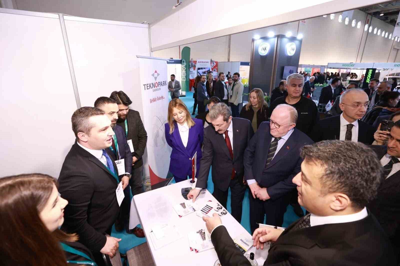 Samsun&rsquo;da gen&ccedil;ler teknolojiyle iş hayatına hazırlanıyor
