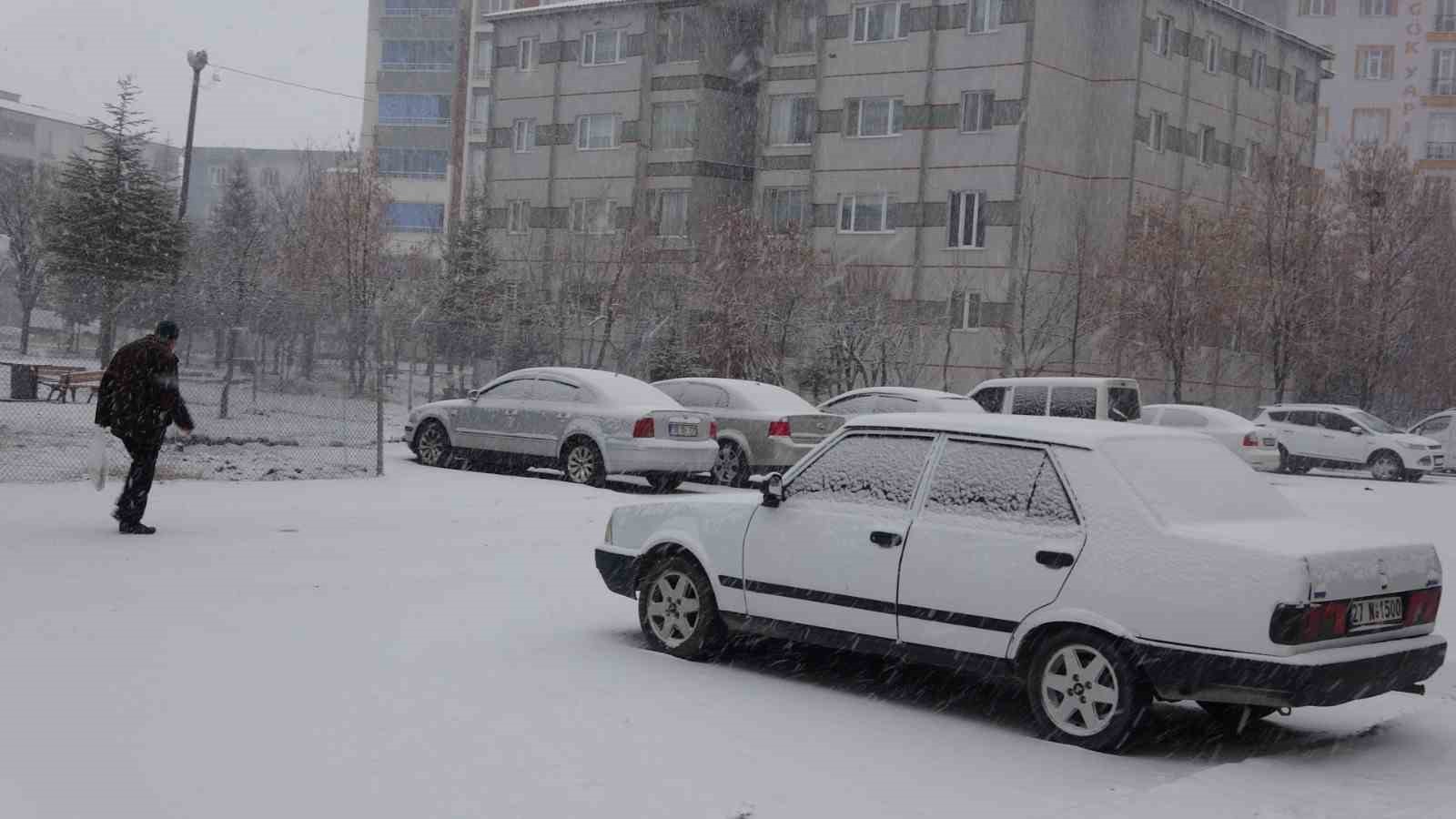 Bitlis&rsquo;te kar yağışı
