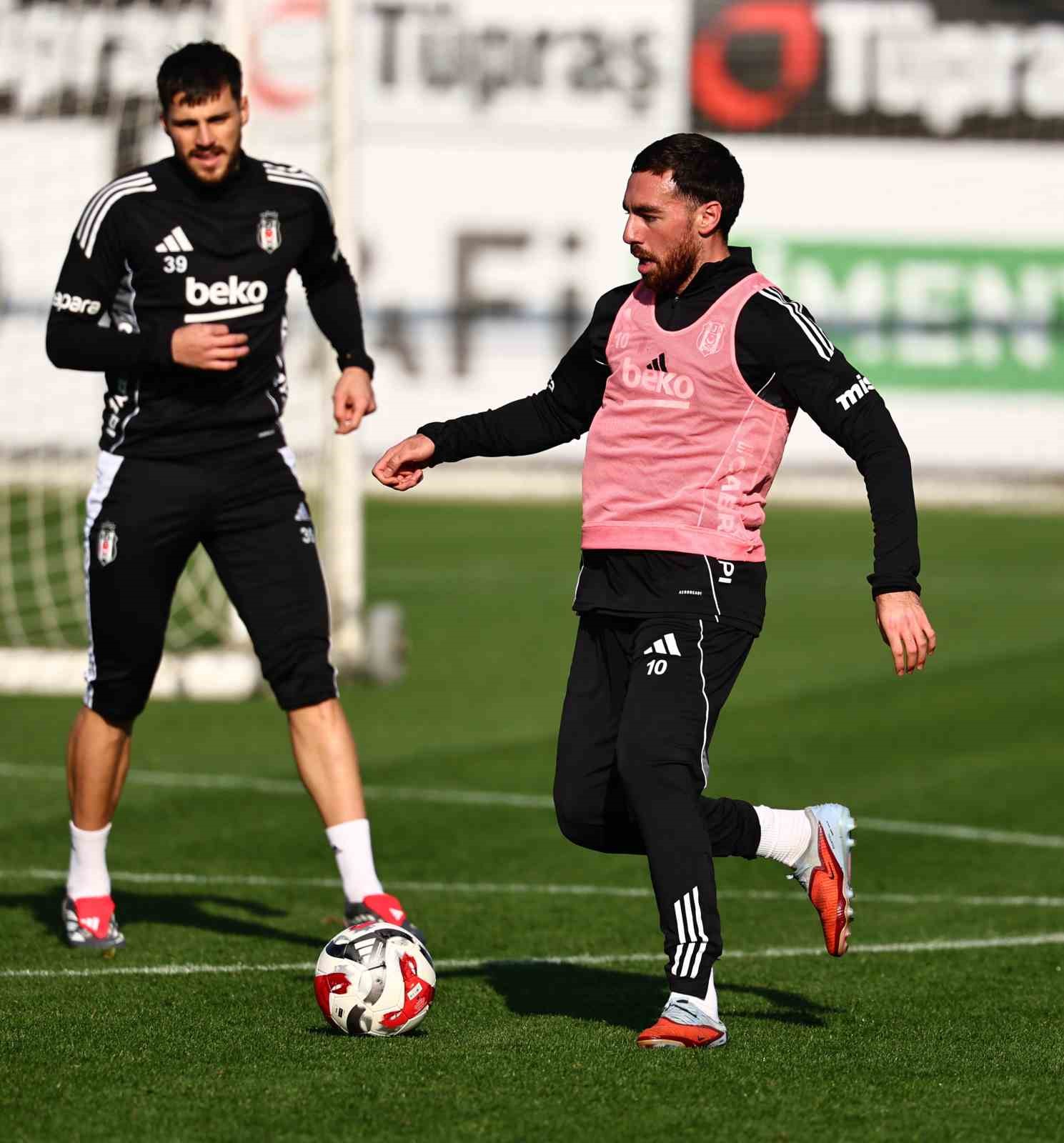 Beşiktaş&rsquo;ta Rizespor ma&ccedil;ı hazırlıkları başladı
