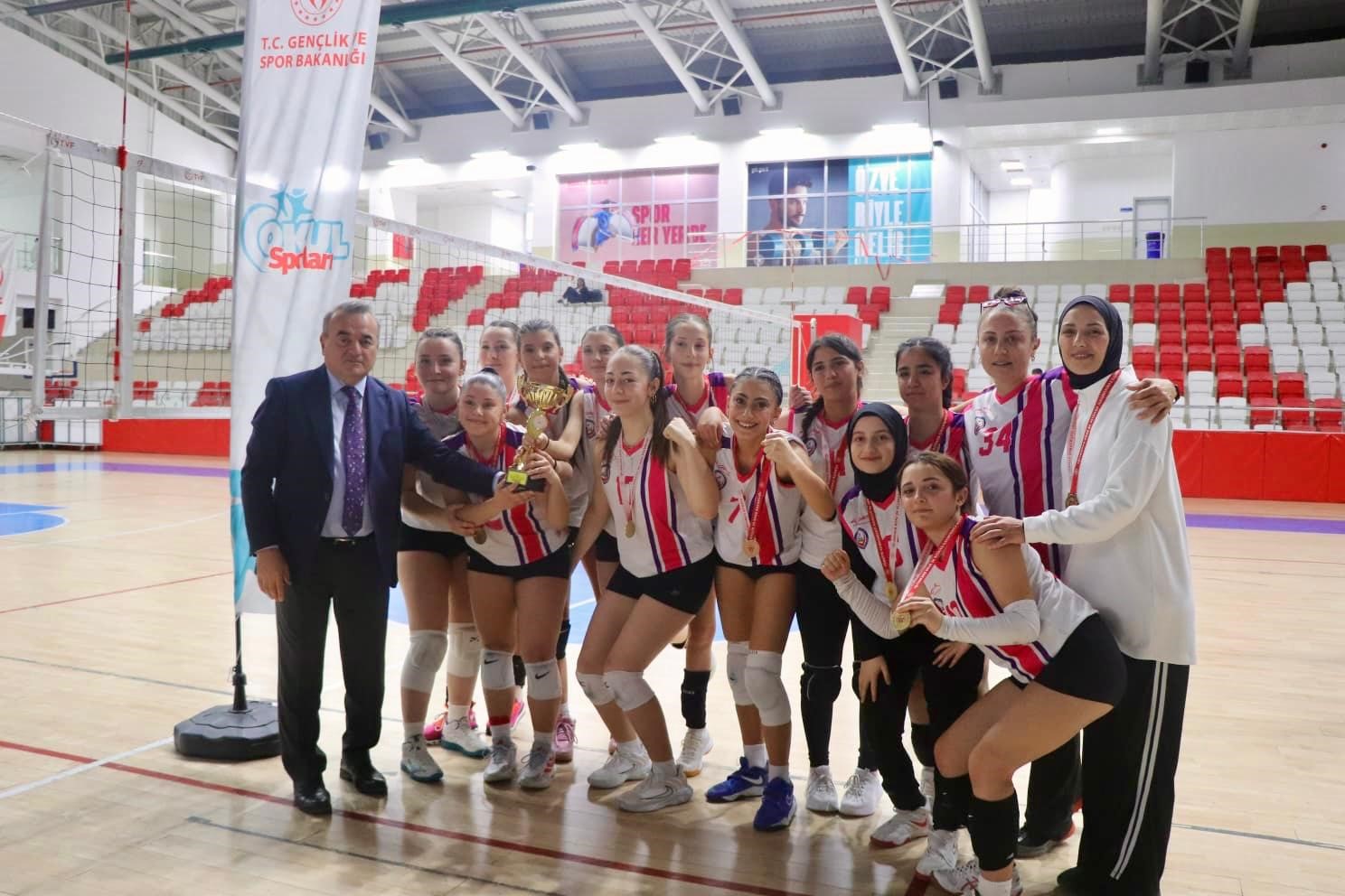 Bilecik&rsquo;te okul sporları ve geleneksel &ccedil;ocuk oyunları finalleri tamamlandı
