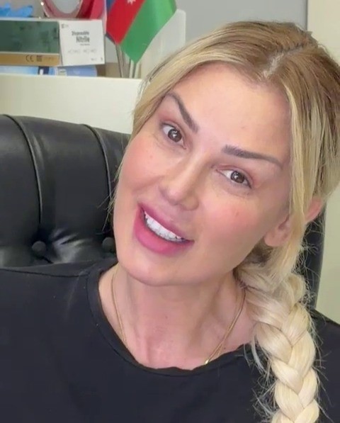 Petek Din&ccedil;&ccedil;&ouml;z&rsquo;&uuml;n makyajsız hali g&ouml;z doldurdu
