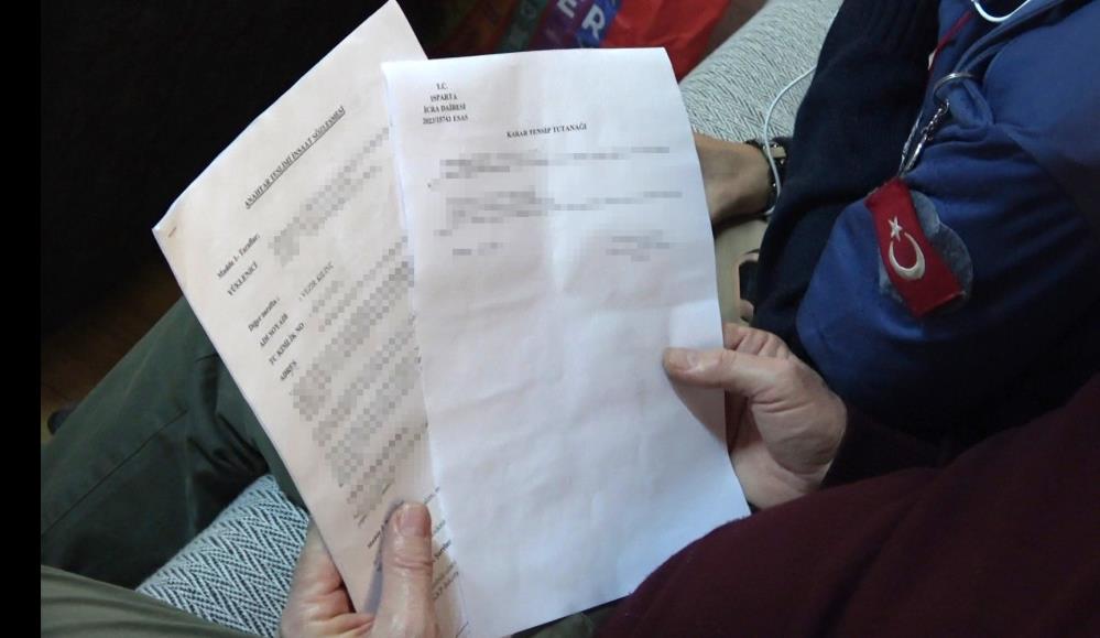 Engelli &ccedil;ocukları i&ccedil;in ev hayali kuran babaya m&uuml;teahhit darbesi iddiası