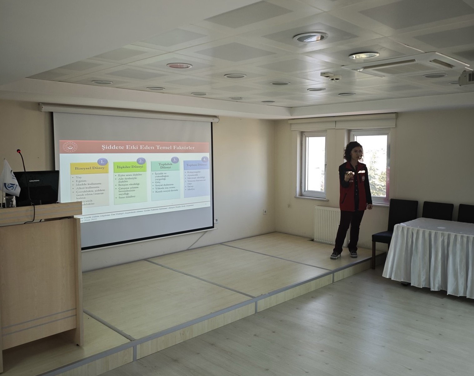 Kırklareli’nde "Kadına Yönelik Şiddetle Mücadele" konulu seminer