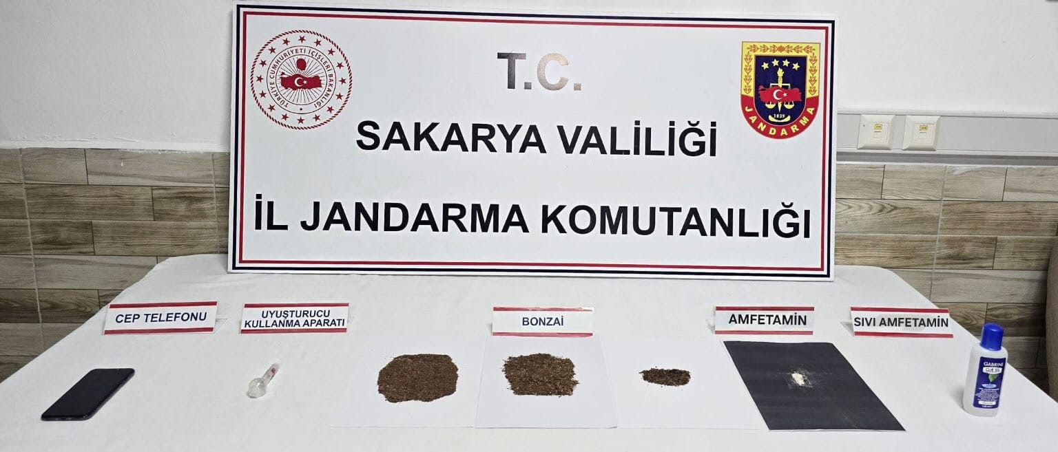 Sakarya’da jandarmadan uyuşturucuya geçit yok: 2 şahıs tutuklandı