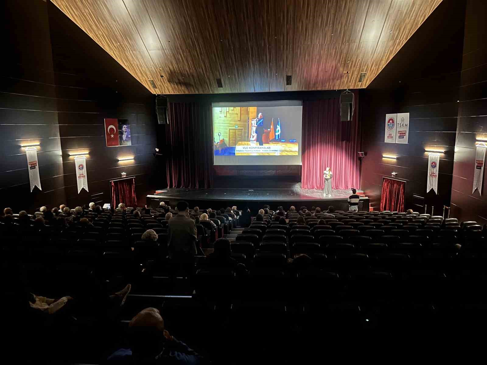 Voleybolun Unutulmazları Derneği&rsquo;nden anlamlı gece
