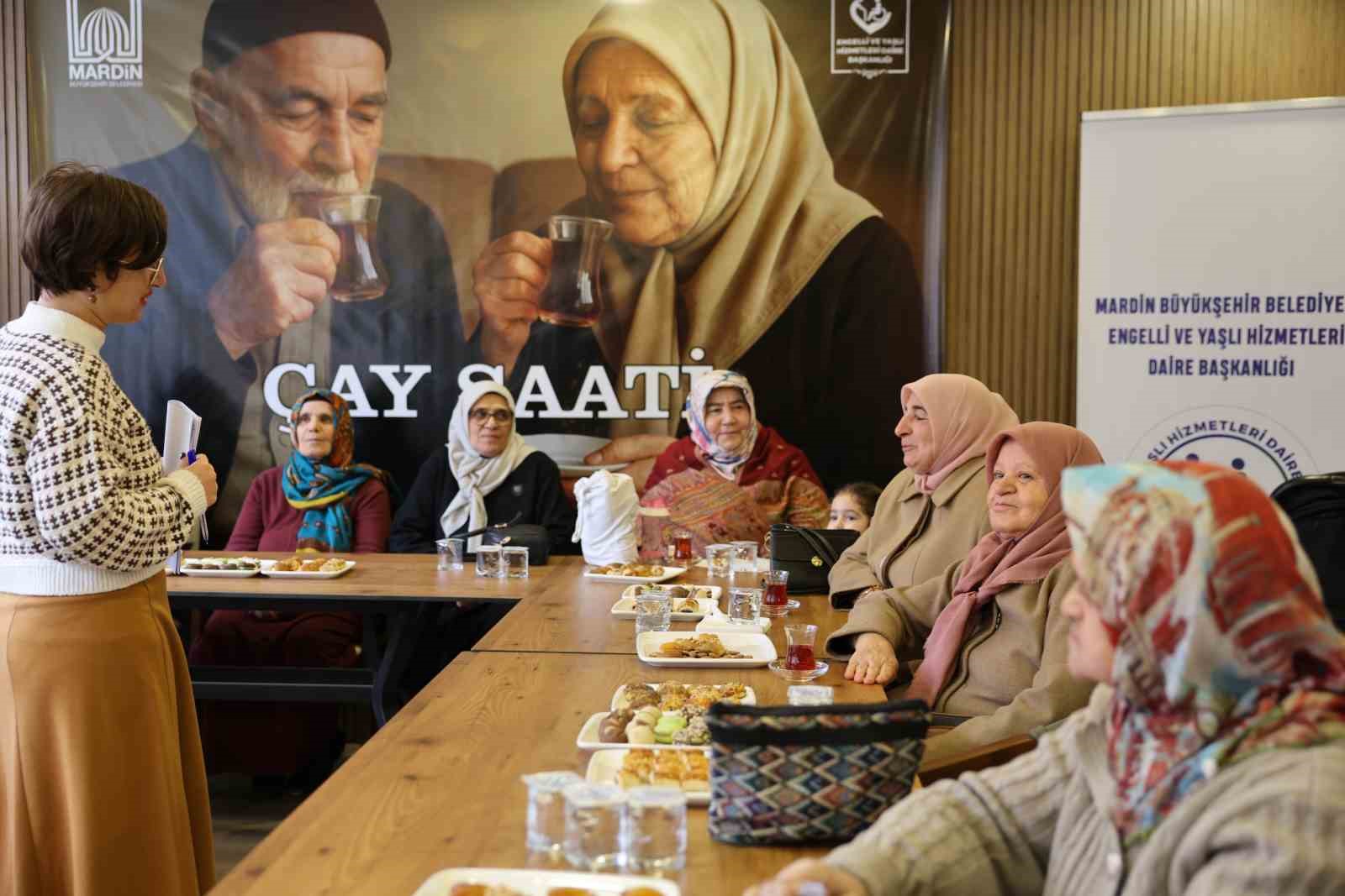 Mardin B&uuml;y&uuml;kşehir Belediyesinden 65 yaş &uuml;st&uuml; bireyler i&ccedil;in "Sağlıklı Yaşam &Ccedil;ay Saati" etkinliği
