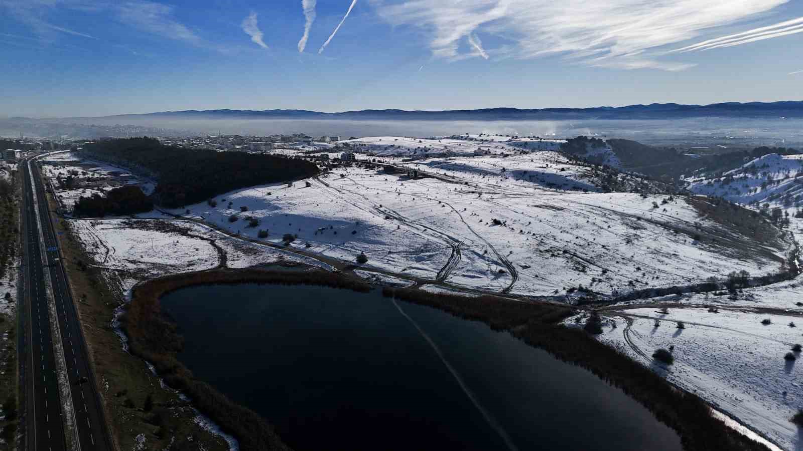 Kar ve g&uuml;neş kartpostallık g&ouml;r&uuml;nt&uuml;ler oluşturdu
