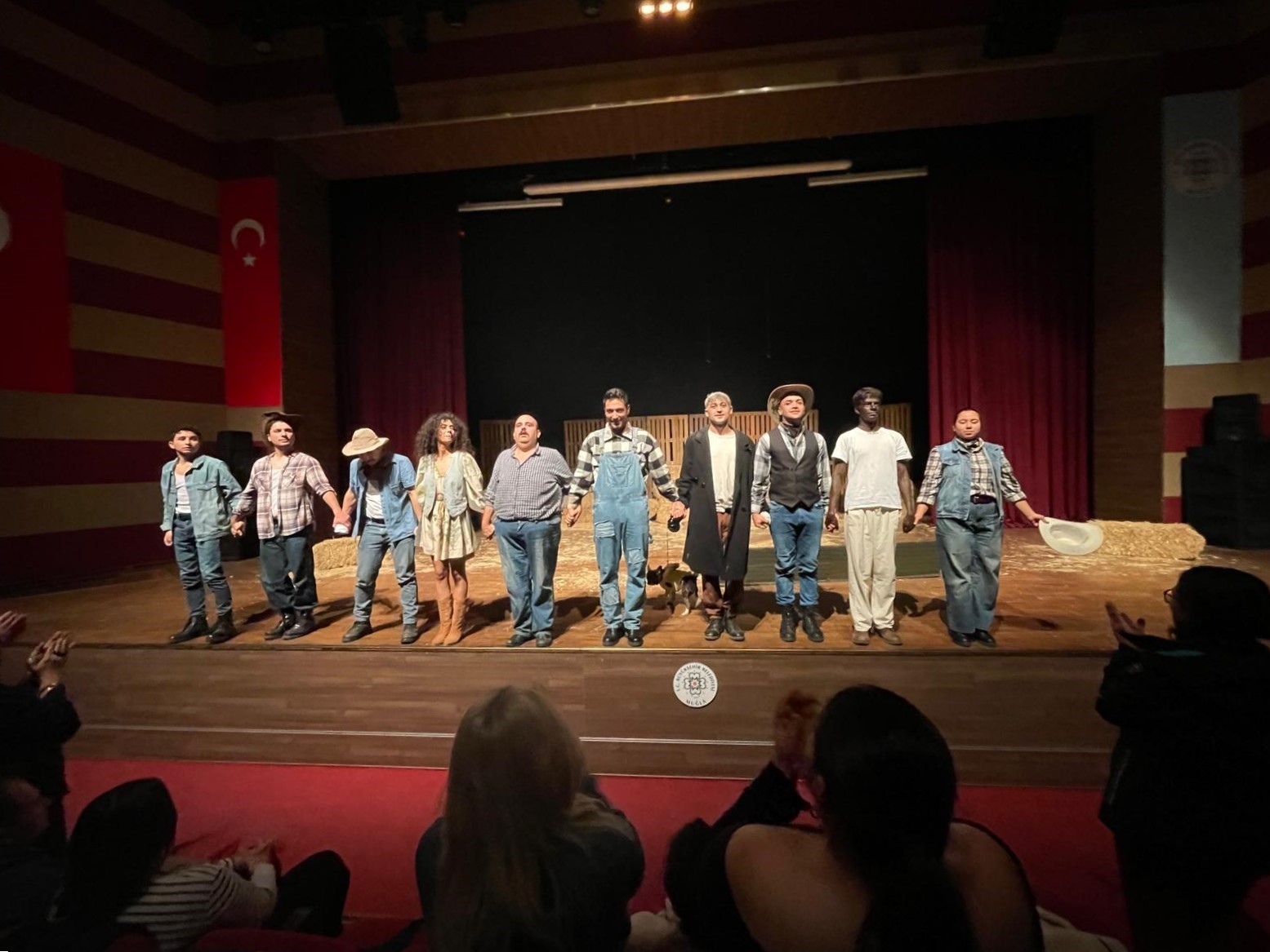 "Fareler ve İnsanlar" Yıldız Kenter Sahnesi’nde sanatseverlerle buluştu