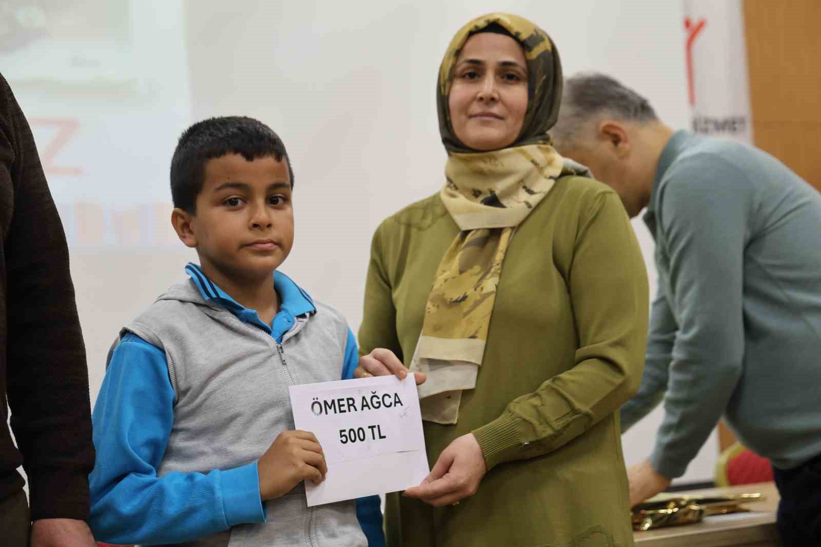 Dijital bağımlılık ve akran zorbalığına karşı kitaplı m&uuml;cadele
