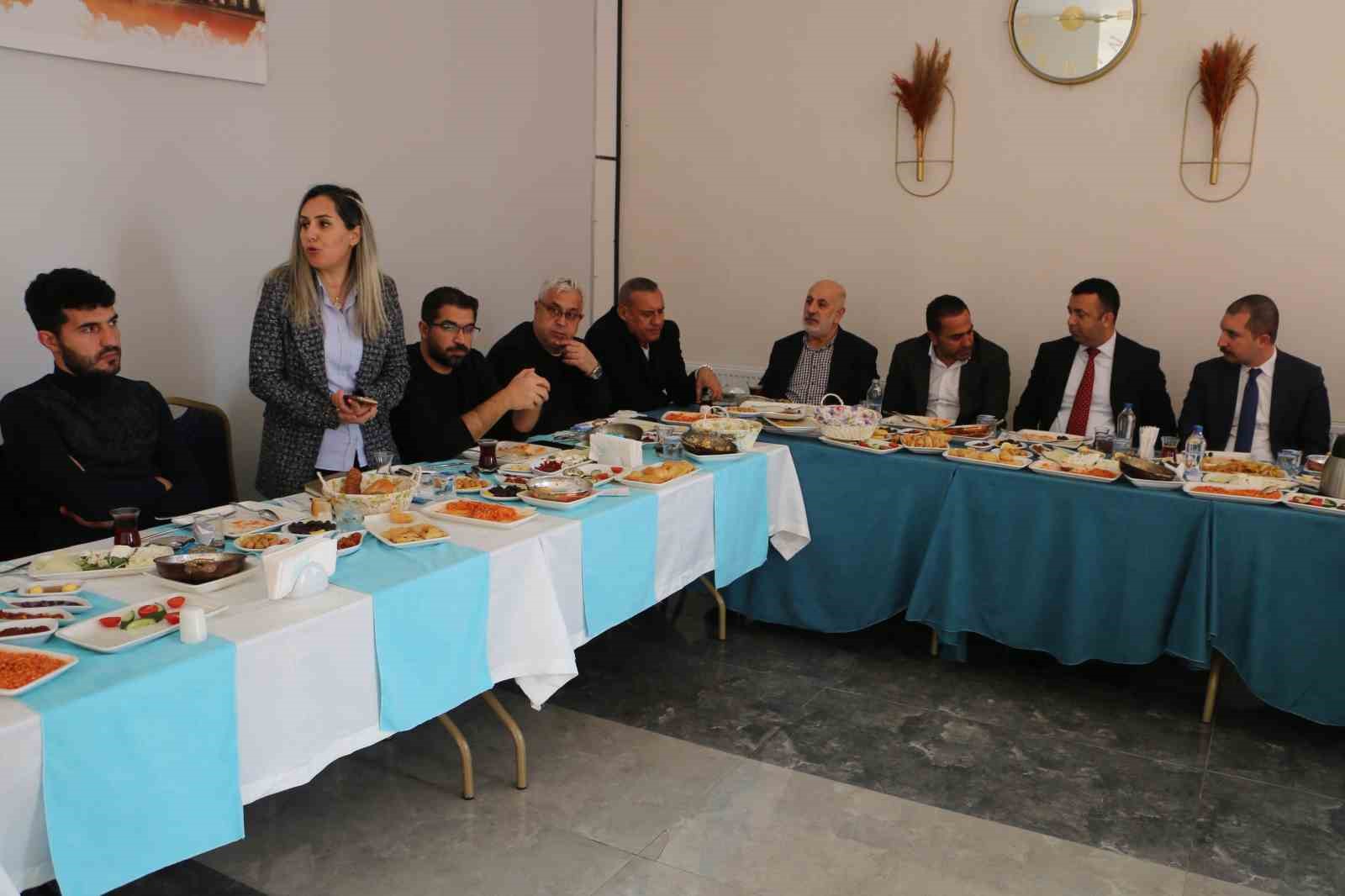 Bölge turizminin kalkınması için seyahat acenteleri ve rehberler buluştu