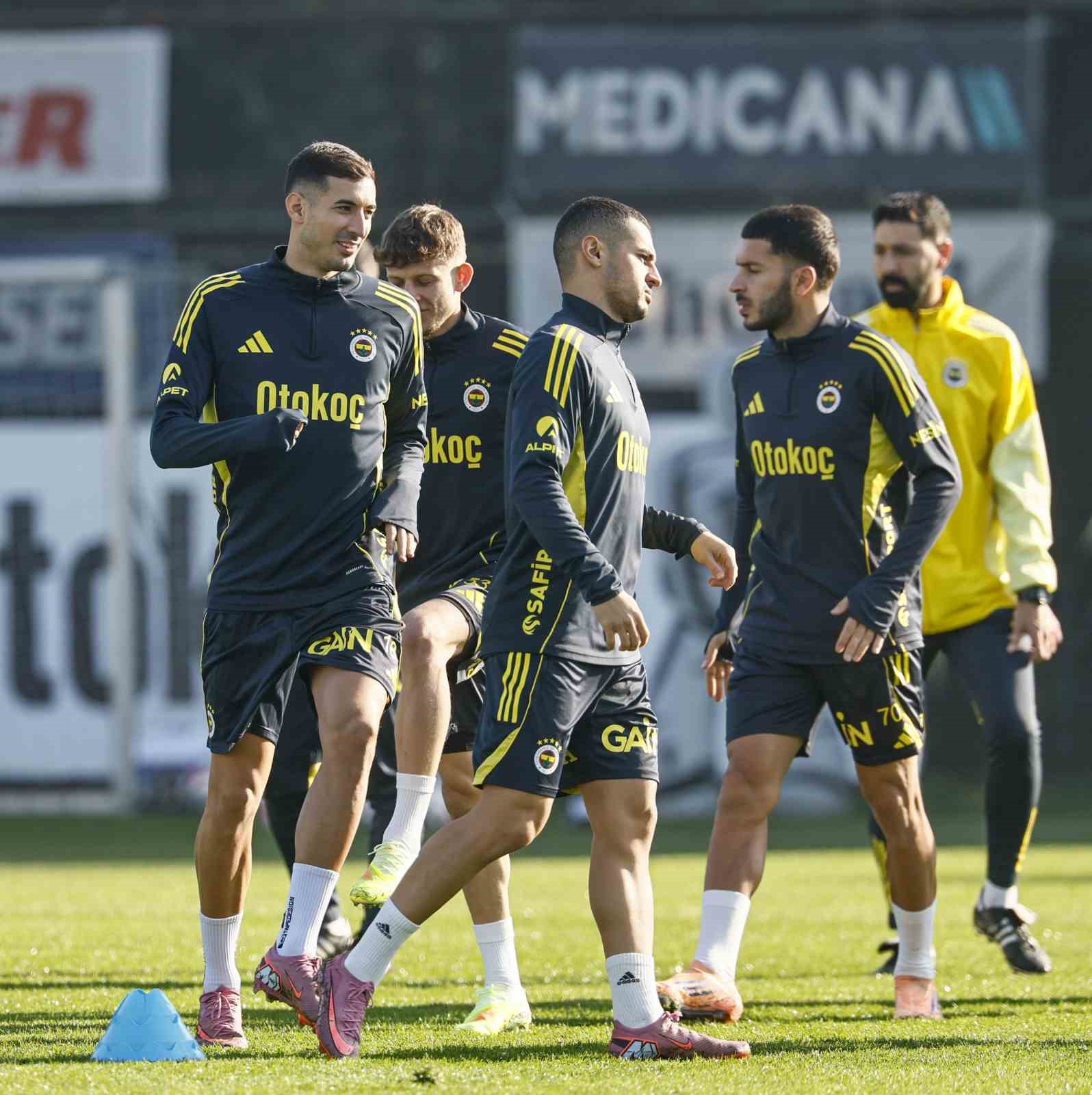 Fenerbah&ccedil;e&rsquo;de Ey&uuml;pspor ma&ccedil;ının hazırlıkları tamamlandı
