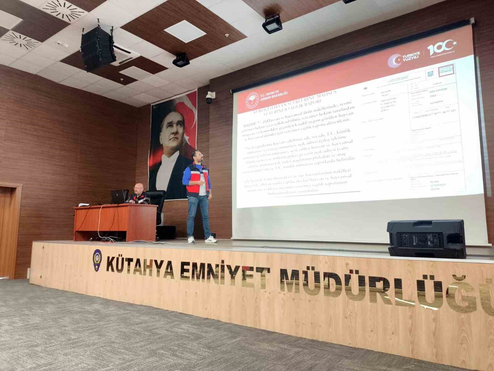 K&uuml;tahya emniyet personeline hayvan sevkleri ve yol kontrolleri eğitimi
