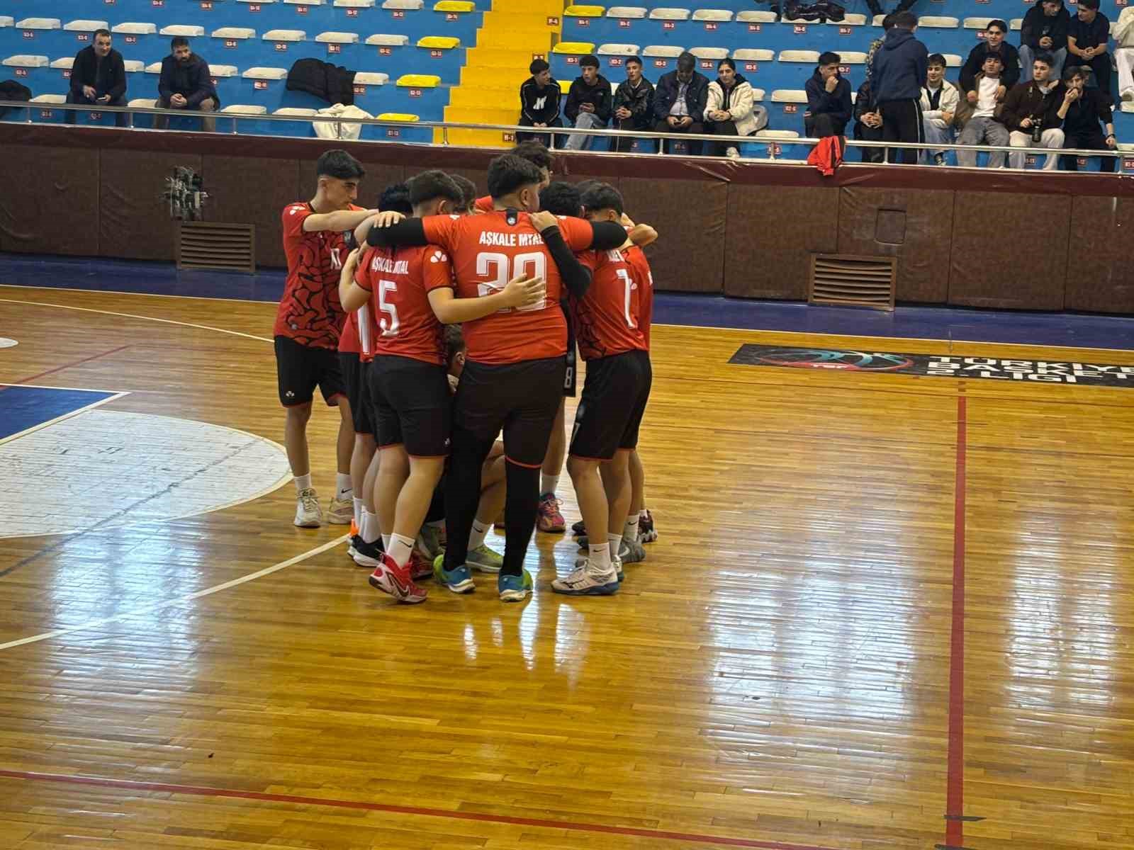 Aşkale voleybolda il ikincisi oldu
