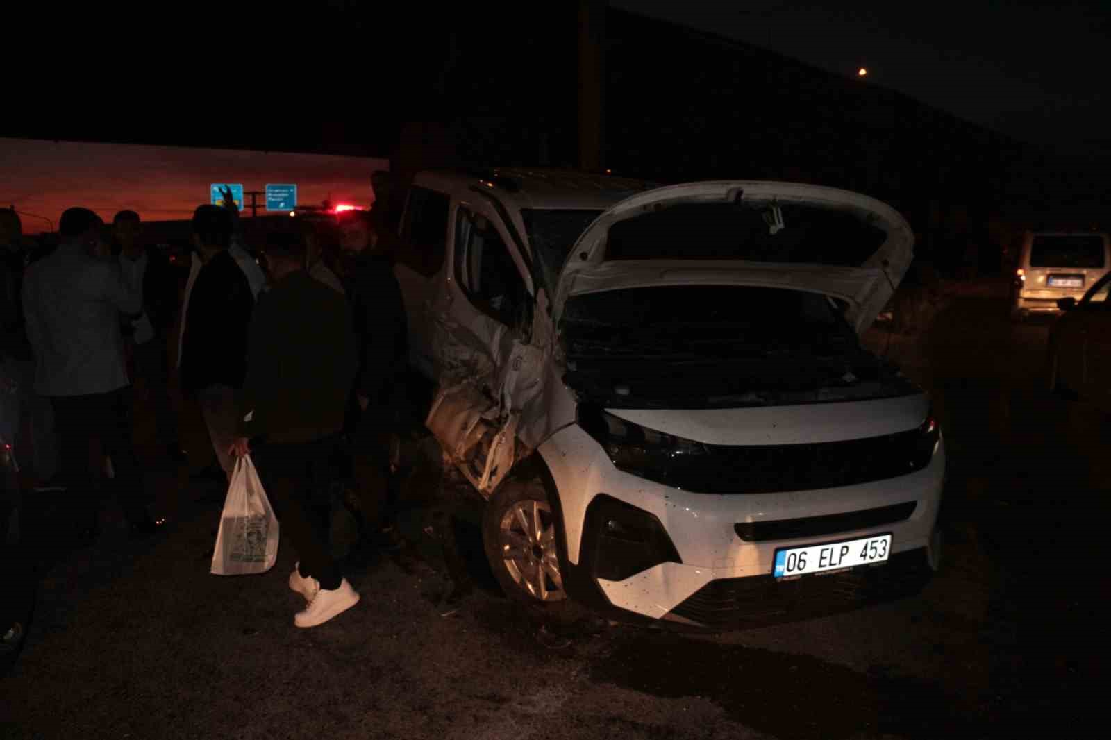 Şırnak&rsquo;ta freni boşalan vin&ccedil; 6 araca &ccedil;arptı: 7 yaralı
