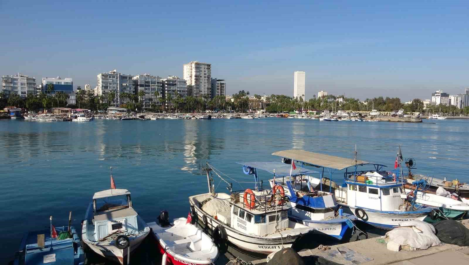 Mersin&rsquo;de pastırma yazı: T&uuml;rkiye&rsquo;nin en sıcak illeri arasında ilk sırlarda yer aldı
