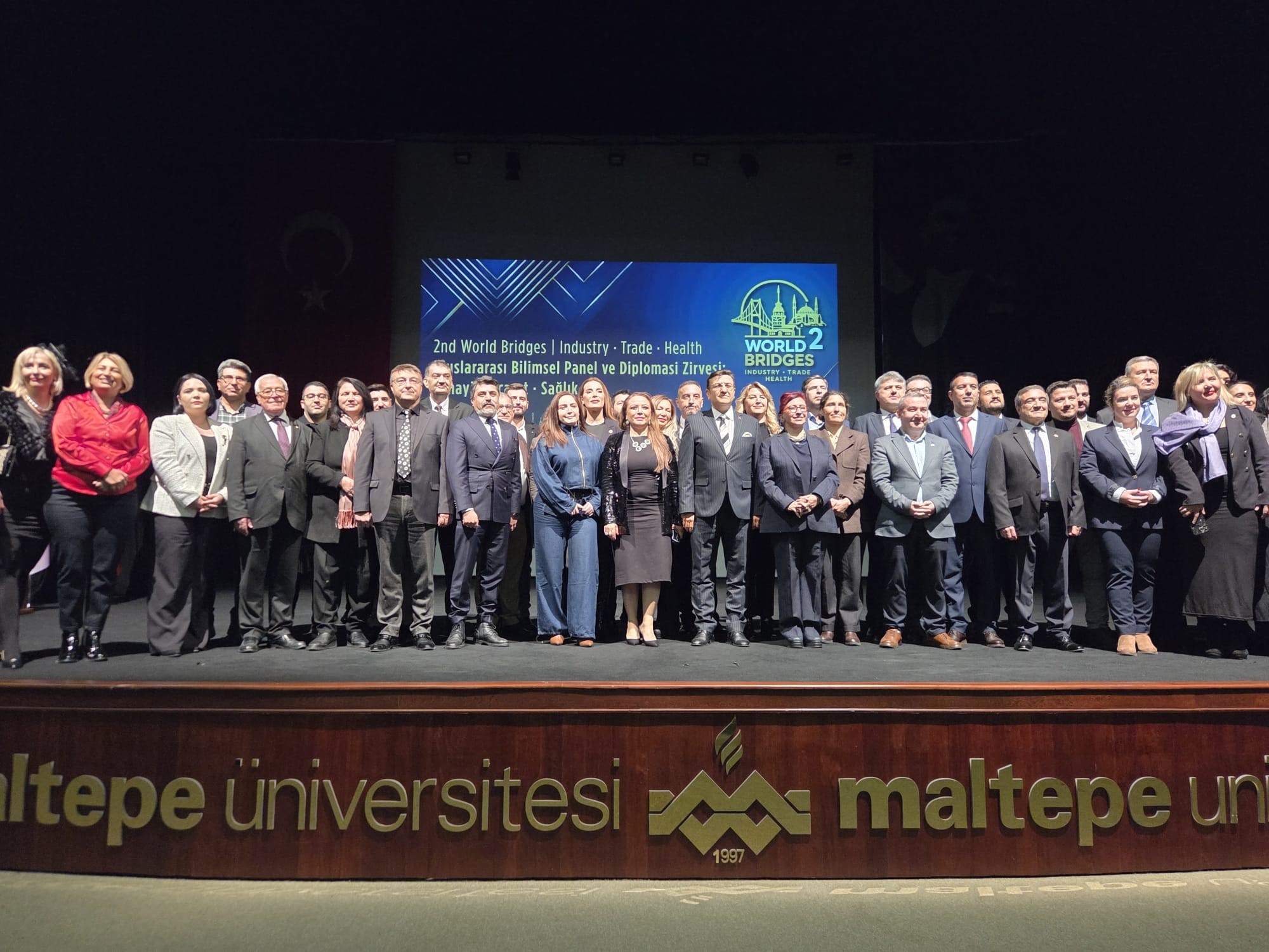 İstanbul Yeni Yüzyıl Üniversitesi’nden 2’nci World Bridges Zirvesi’nde küresel sağlık diplomasisi iş birliği