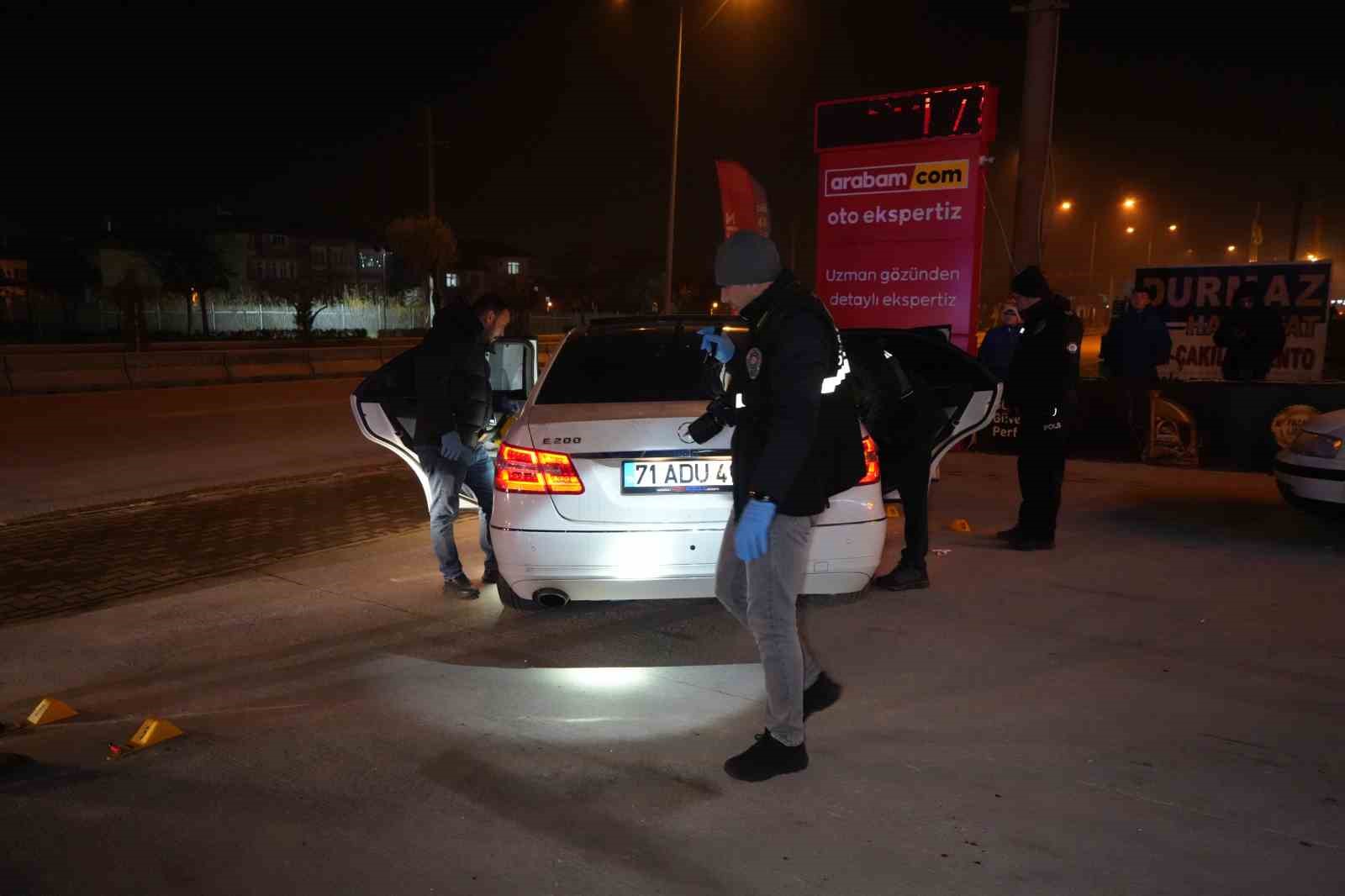 Kırıkkale&rsquo;de "kız meselesi" nedeniyle &ccedil;ıkan kavgada 3 kişi yaralandı: 5 g&ouml;zaltı
