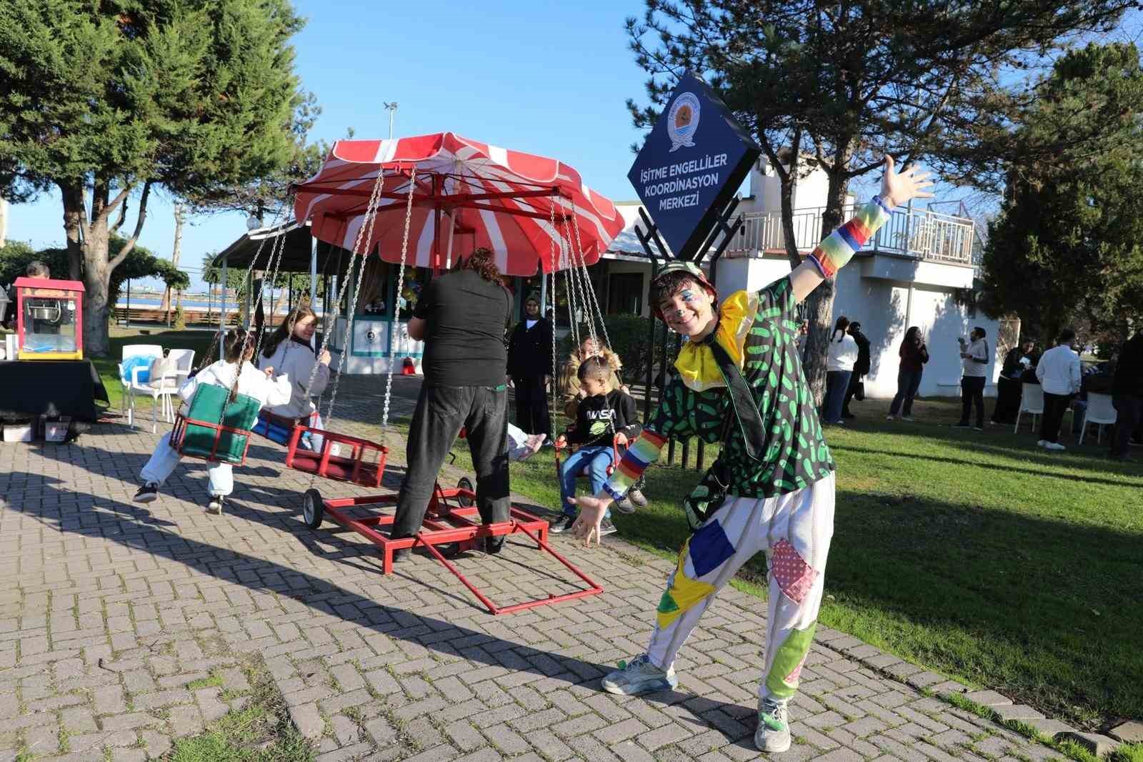 İşitme engellileri koordinasyon merkezinin ilk programı Samsun&rsquo;da ger&ccedil;ekleşti
