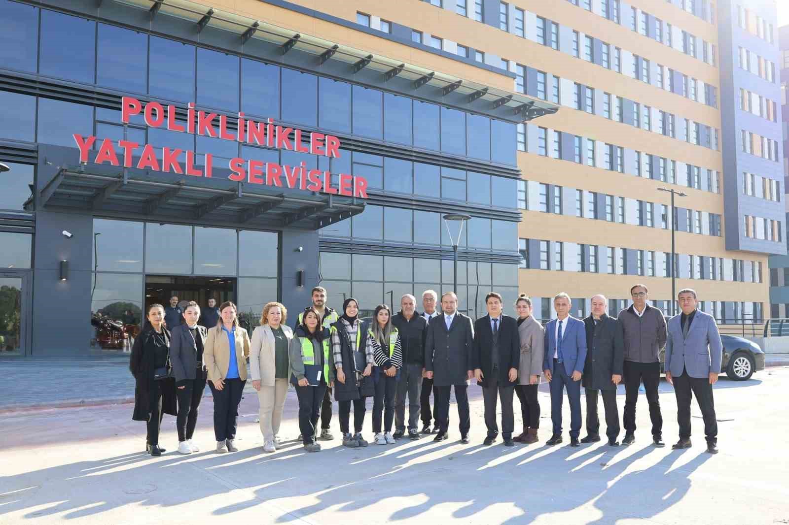 Şehir Hastanesi hizmet vermeye başlıyor

