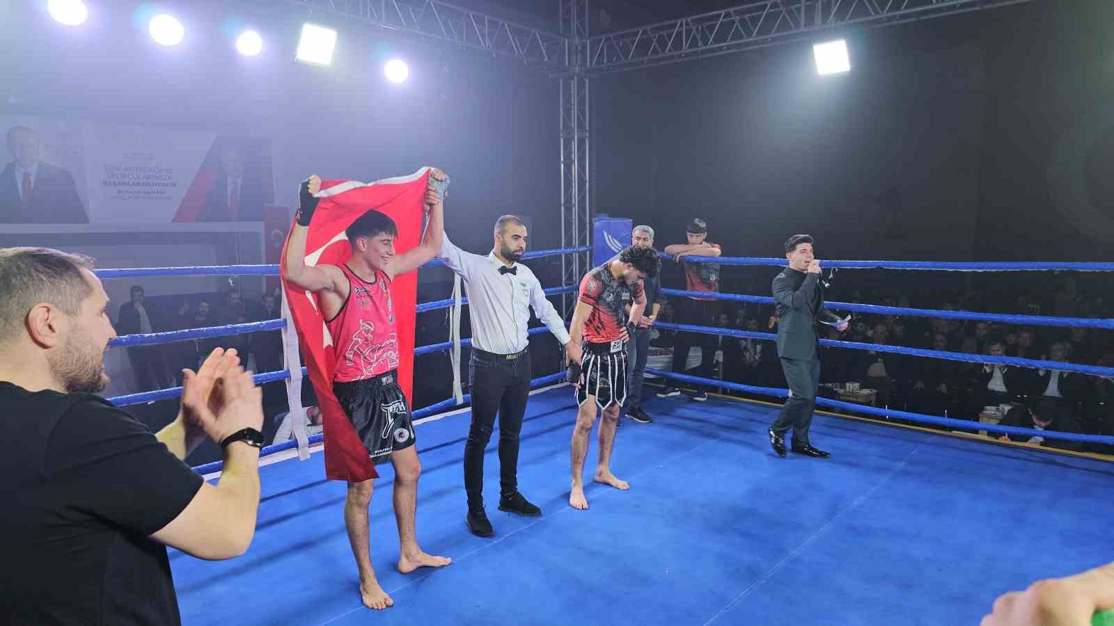 Tatvan’da Uluslararası Muaythai Şampiyonası düzenlendi