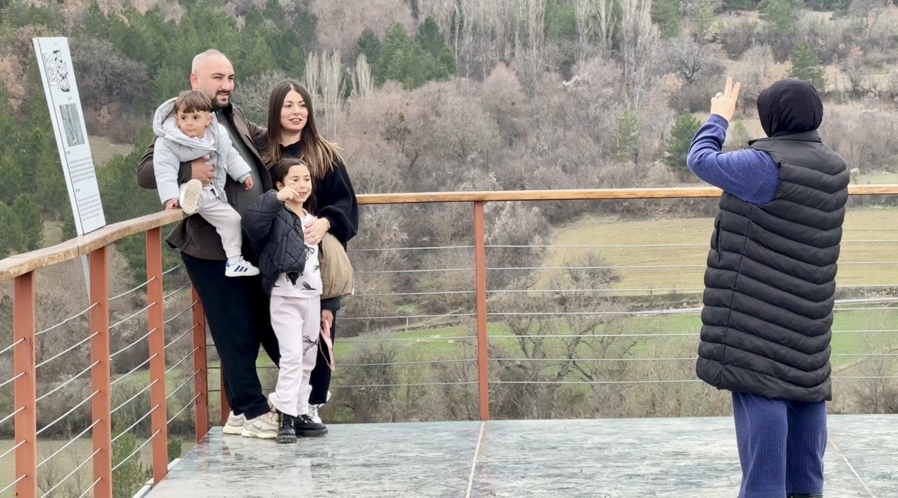 Hadrianopolis Antik Kenti iz bırakan yapısıyla ilgi g&ouml;r&uuml;yor
