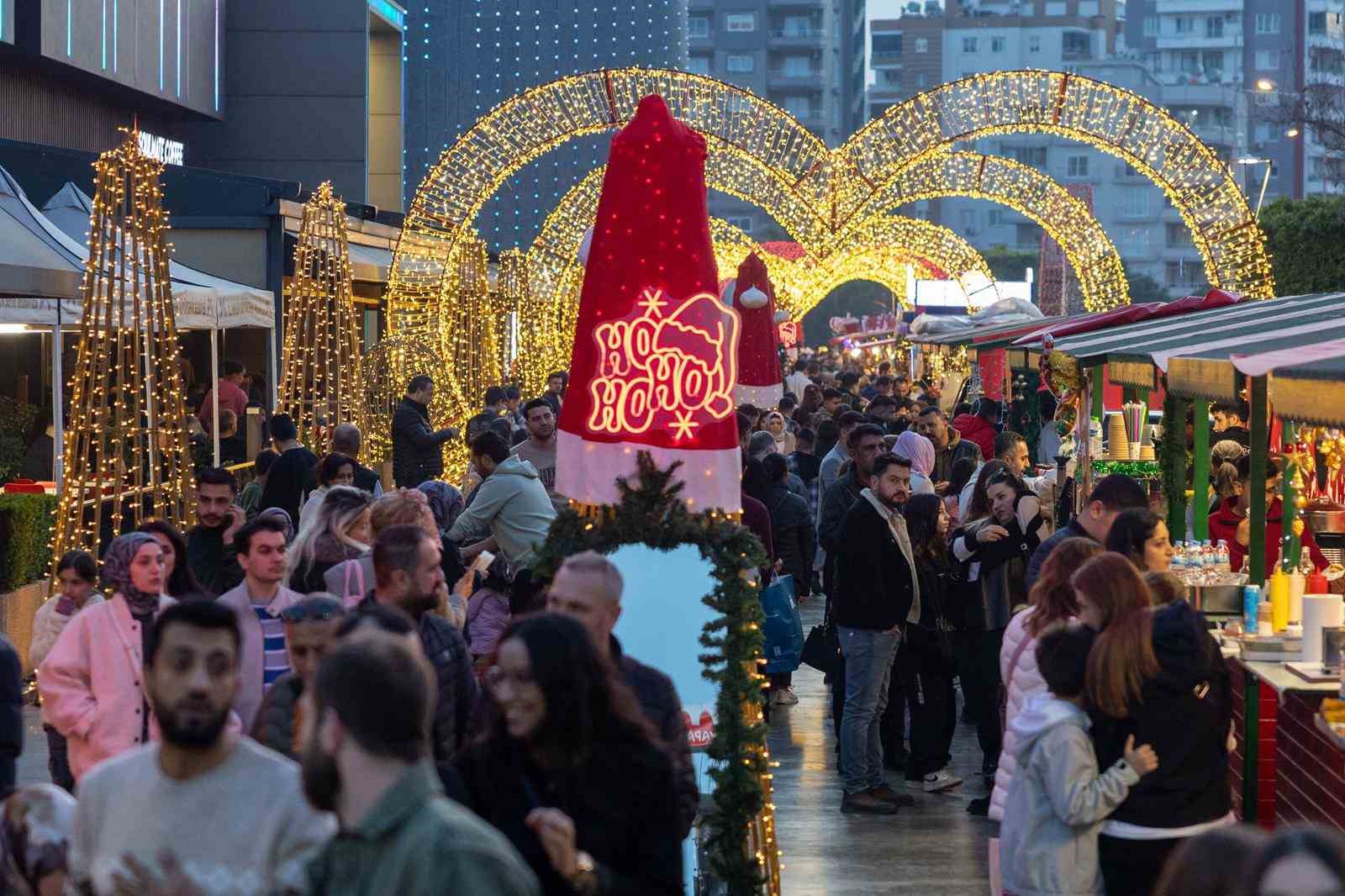 Sayapark&rsquo;ta yılbaşı coşkusu t&uuml;m hızıyla devam ediyor
