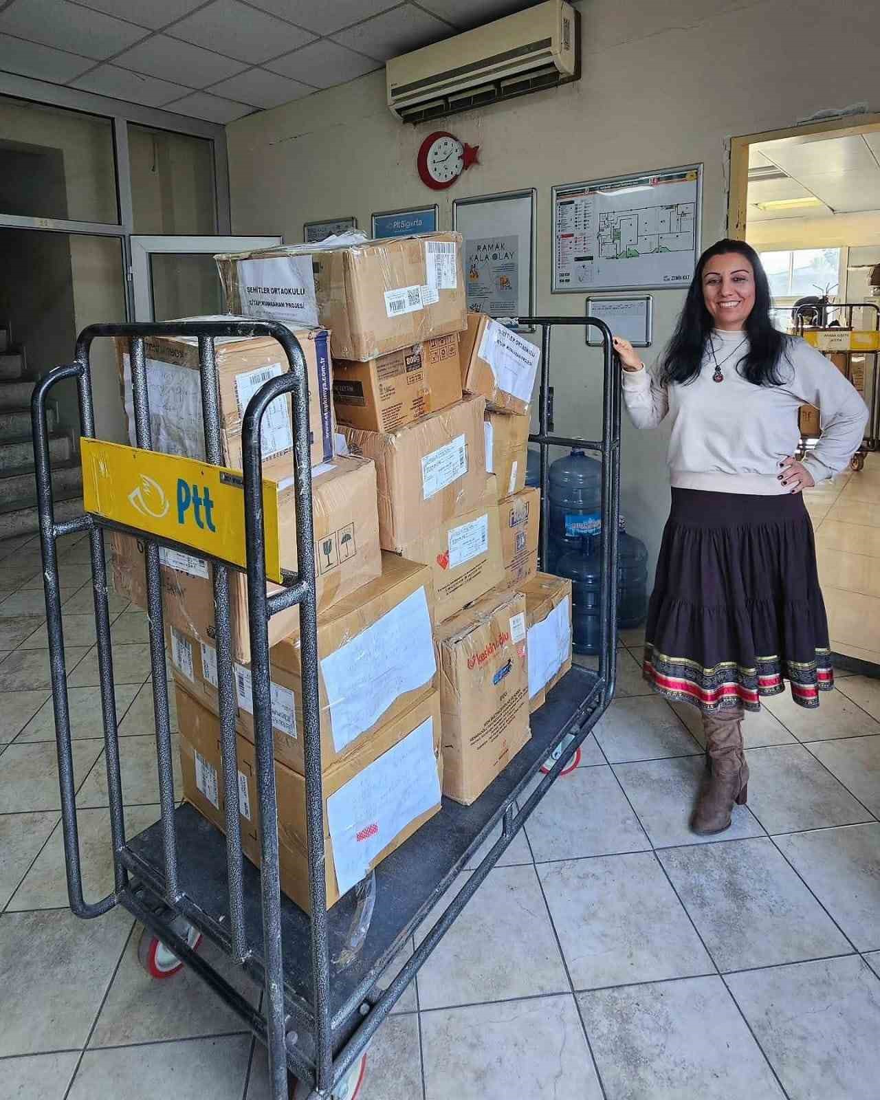 G&ouml;n&uuml;l Hoca&rsquo;dan 21. k&uuml;t&uuml;phane
