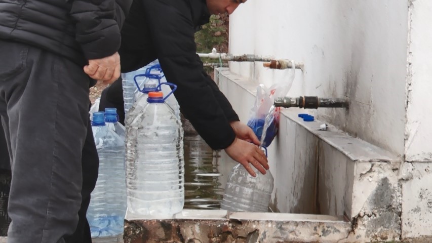 Ankara&rsquo;daki su kesintisine vatandaştan tepki!  