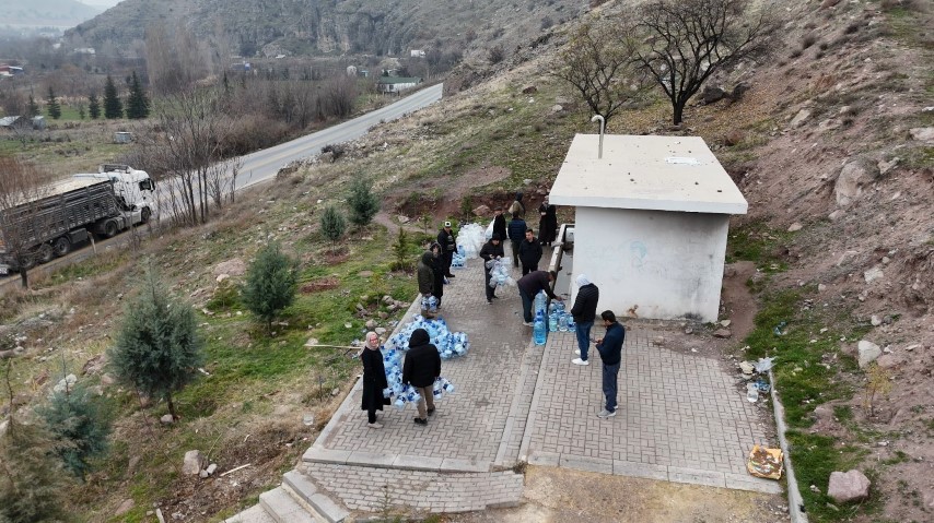Ankara&rsquo;daki su kesintisine vatandaştan tepki!  