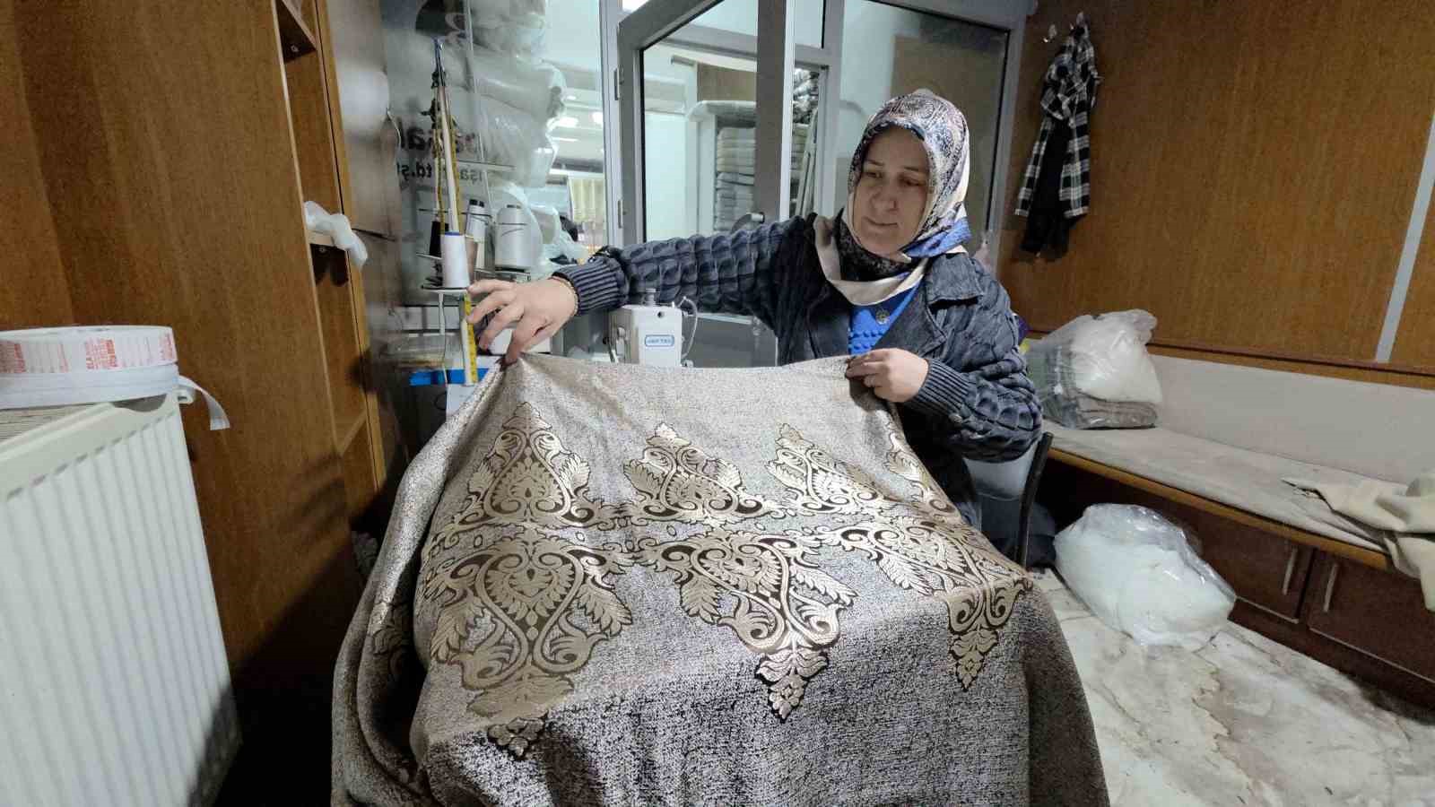 K&uuml;tahya&rsquo;da Osmanlı motifli perdelere yoğun ilgi
