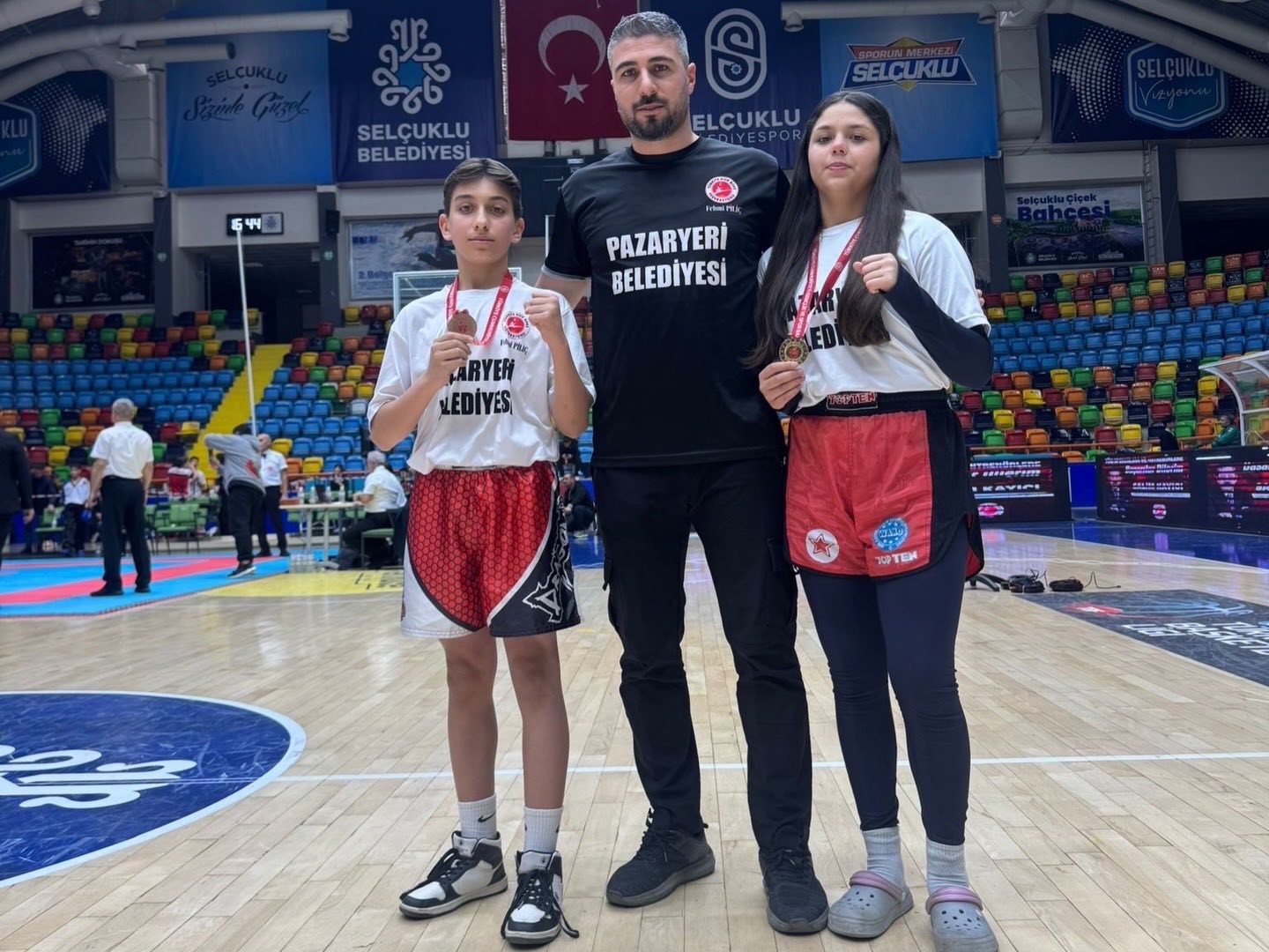 Bilecikli kick boks&ccedil;ulardan T&uuml;rkiye derecesi
