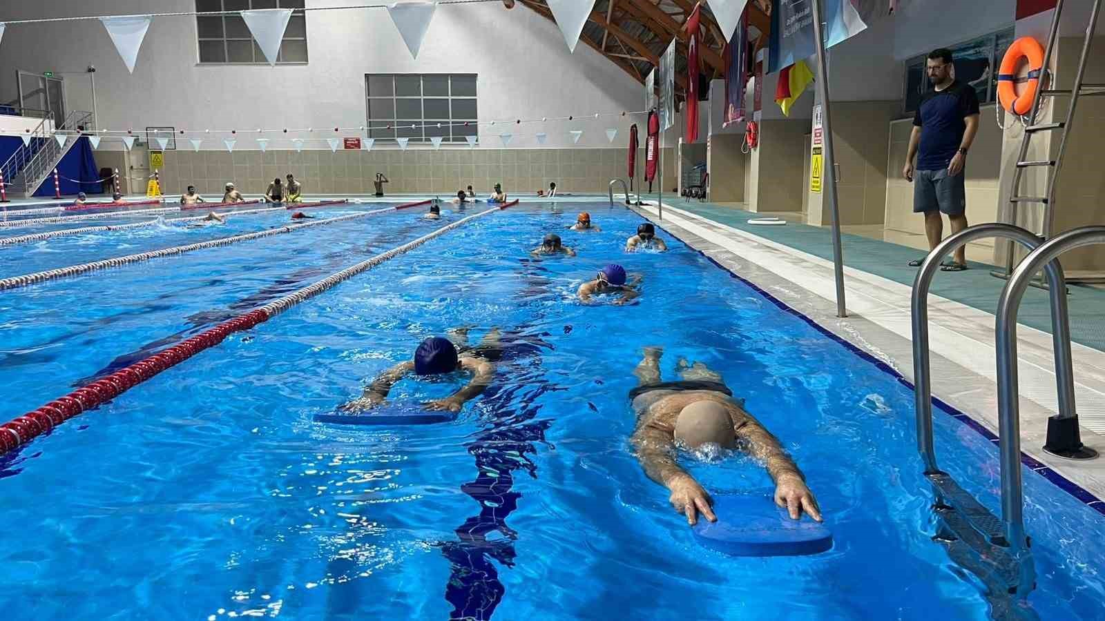 Aydın’da bir yılda 21 bin kişiye yüzme eğitimi verildi